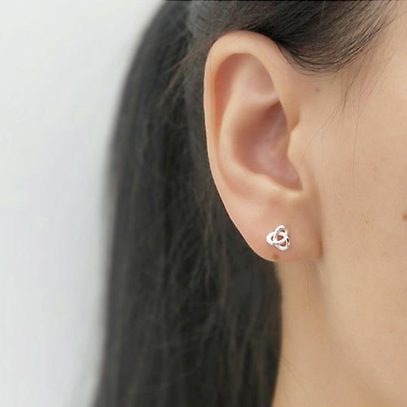 Bông Tai Hình Cỏ Ba Lá Sáng Tạo Cho Nữ#Bông Tai Thiết Kế Đơn Giản Sang Trọng 39; s