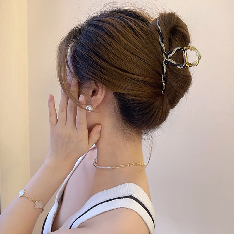Kẹp Tóc Hình Cá Mập Đính Ngọc Trai Giả Kiểu Hàn Quốc Thời Trang HSU