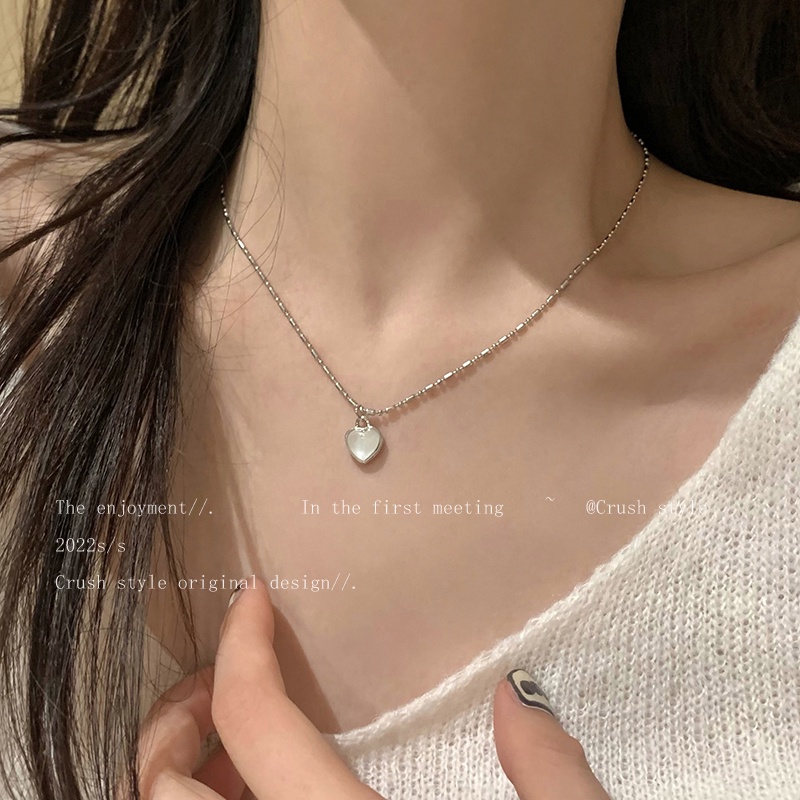 Vòng cổ Mạ Bạc Mặt Trái Tim Đính Đá Opal Đơn Giản