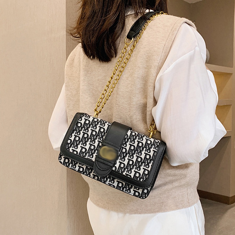 Túi Đeo Chéo Da Tổng Hợp Khóa Nam Châm Dáng Vuông Nhỏ Đơn Giản Dễ Phối Đồ Cho Nữ