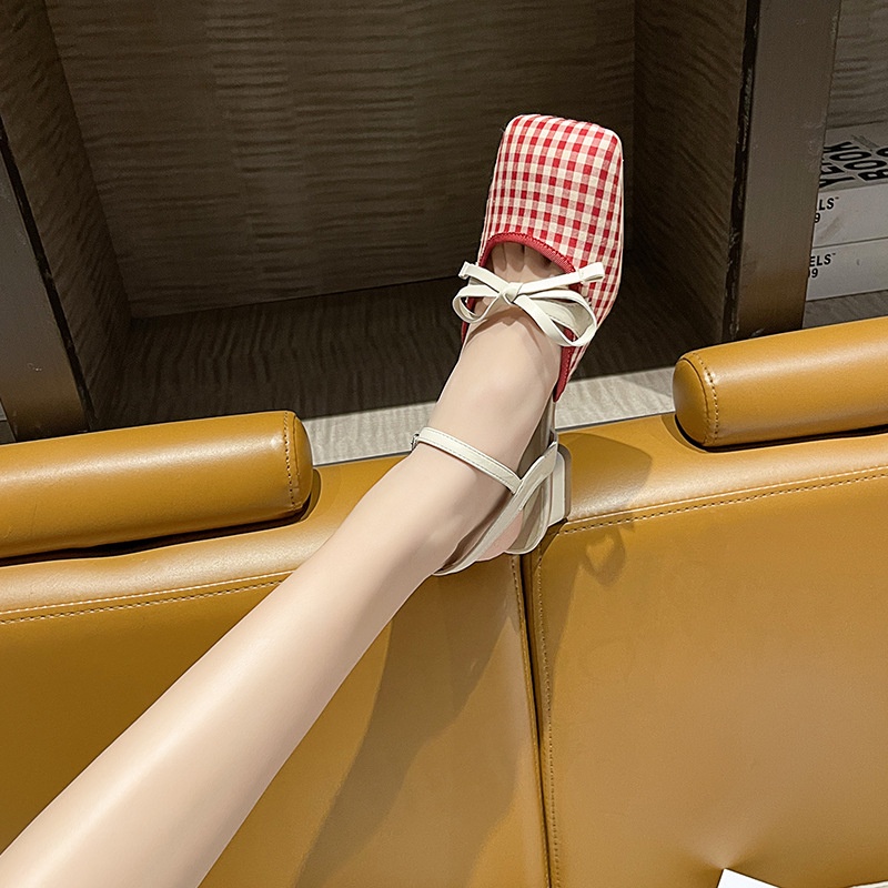 Dép Đi Trong Nhà Tắm Đế Mềm Chống Trượt Họa Tiết Hoạt Hình Dễ Thương Cho Cặp Đôi