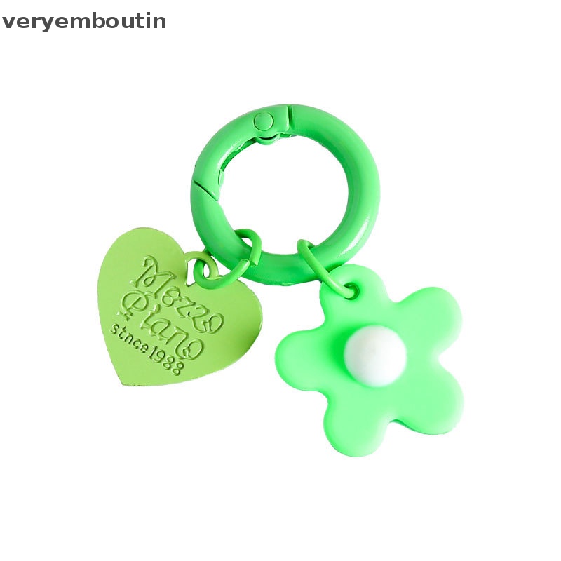 Móc Khóa Hình Hoa Nhiều Màu Sắc Dễ Thương Dùng Trang Trí Ba Lô / Ô Tô