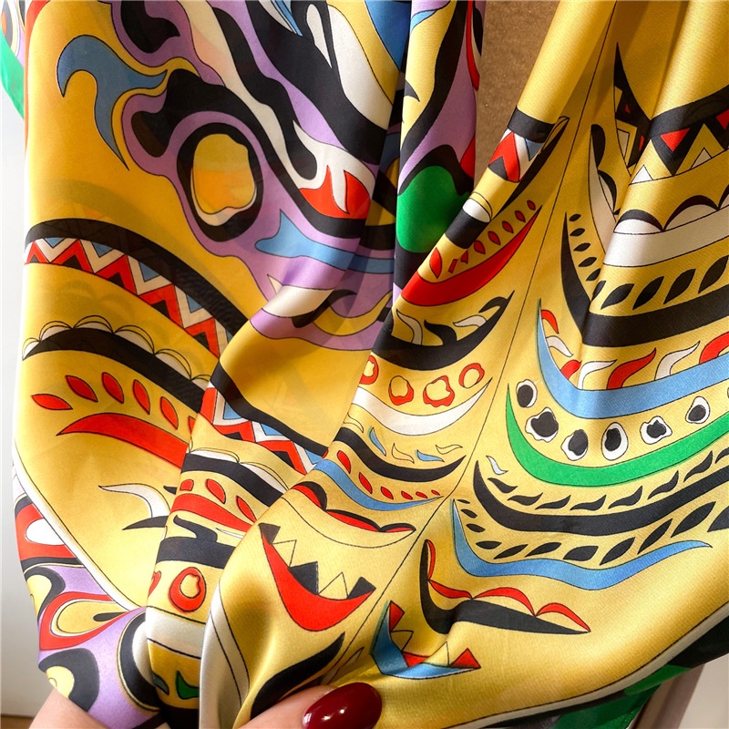 Khăn Quàng Cổ Hình Vuông 110cm Chất Liệu Lụa Satin Phong Cách Cổ Điển Cho Nữ