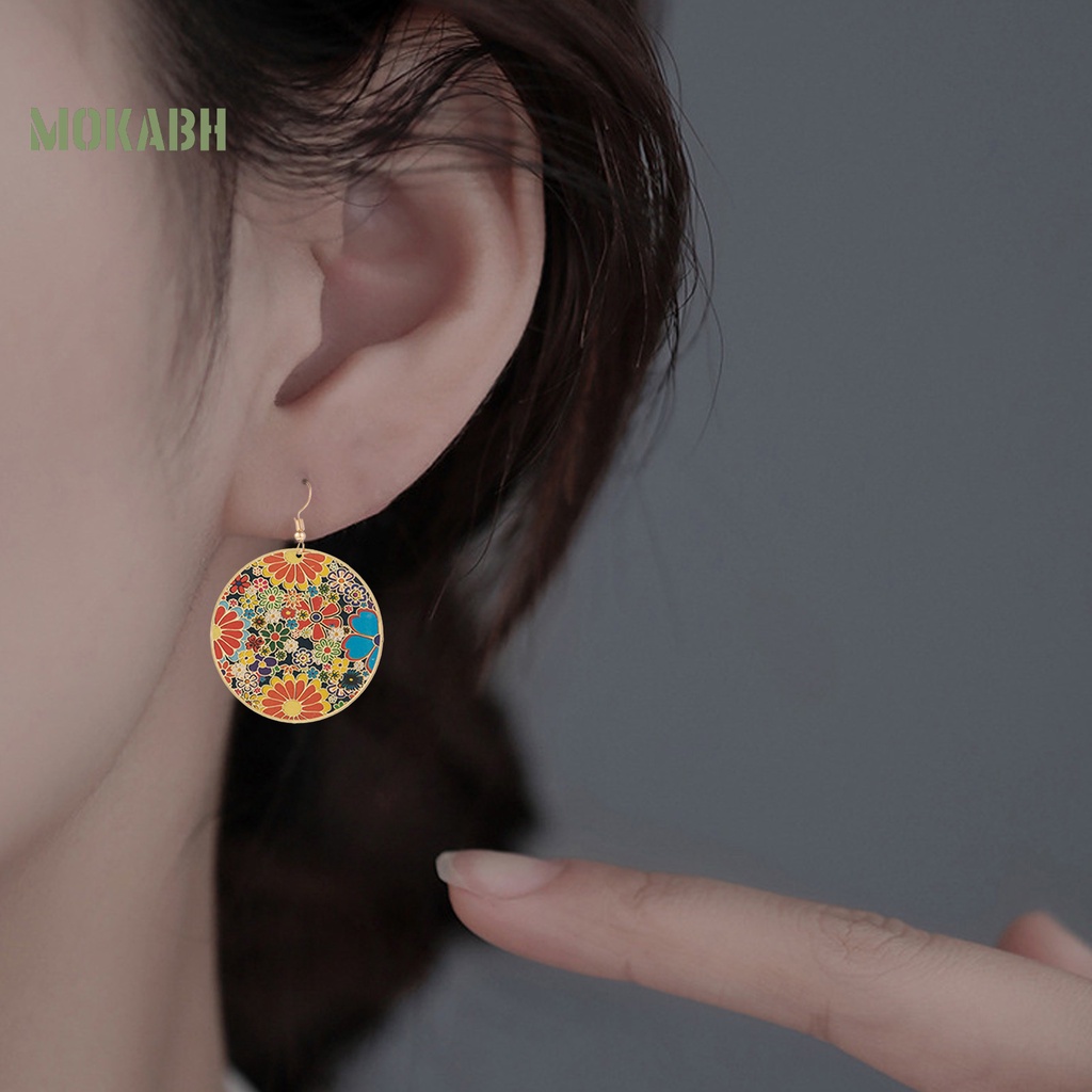 1 Đôi Bông Tai Treo Hình Hoa / Bướm Màu Sắc Ngọt Ngào Chất Lượng Cao Dễ Lên Màu Thời Trang Cho Nữ