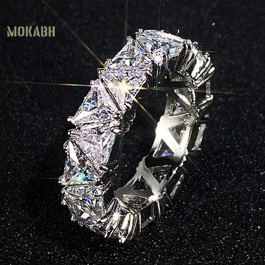 Nhẫn Đính Hôn Bằng Đồng Lấp Lánh Sang Trọng Cho Nữ