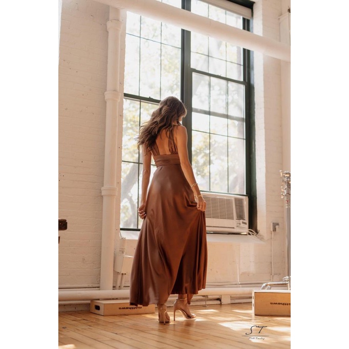 Đầm Dài Không Tay Xẻ Tà Lưng Thấp Màu Sắc Đơn Giản CY03