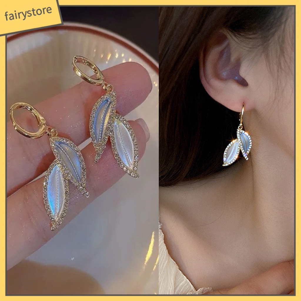 1 Đôi Bông Tai Hình Chiếc Lá Đính Đá Sang Trọng Dành Cho Nữ