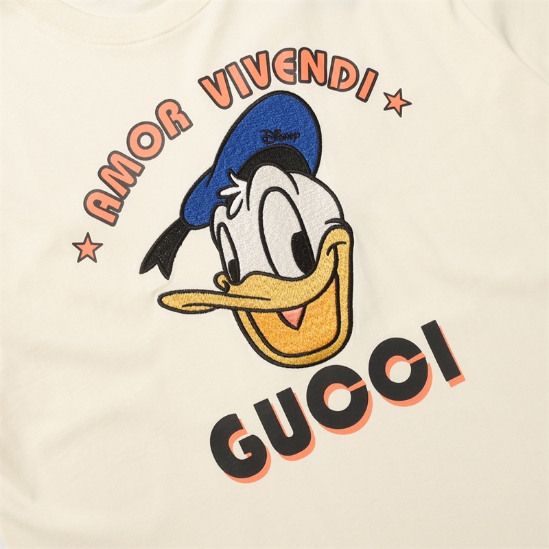 Áo Thun Tay Ngắn Thêu Hình Vịt Donald / Hoa Hồng Thời Trang