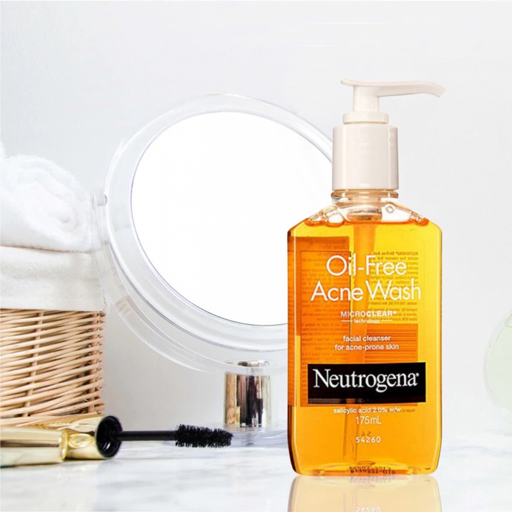 Sữa Rửa Mặt Neutrogena Cho Da Mụn Deep Clean 150ml