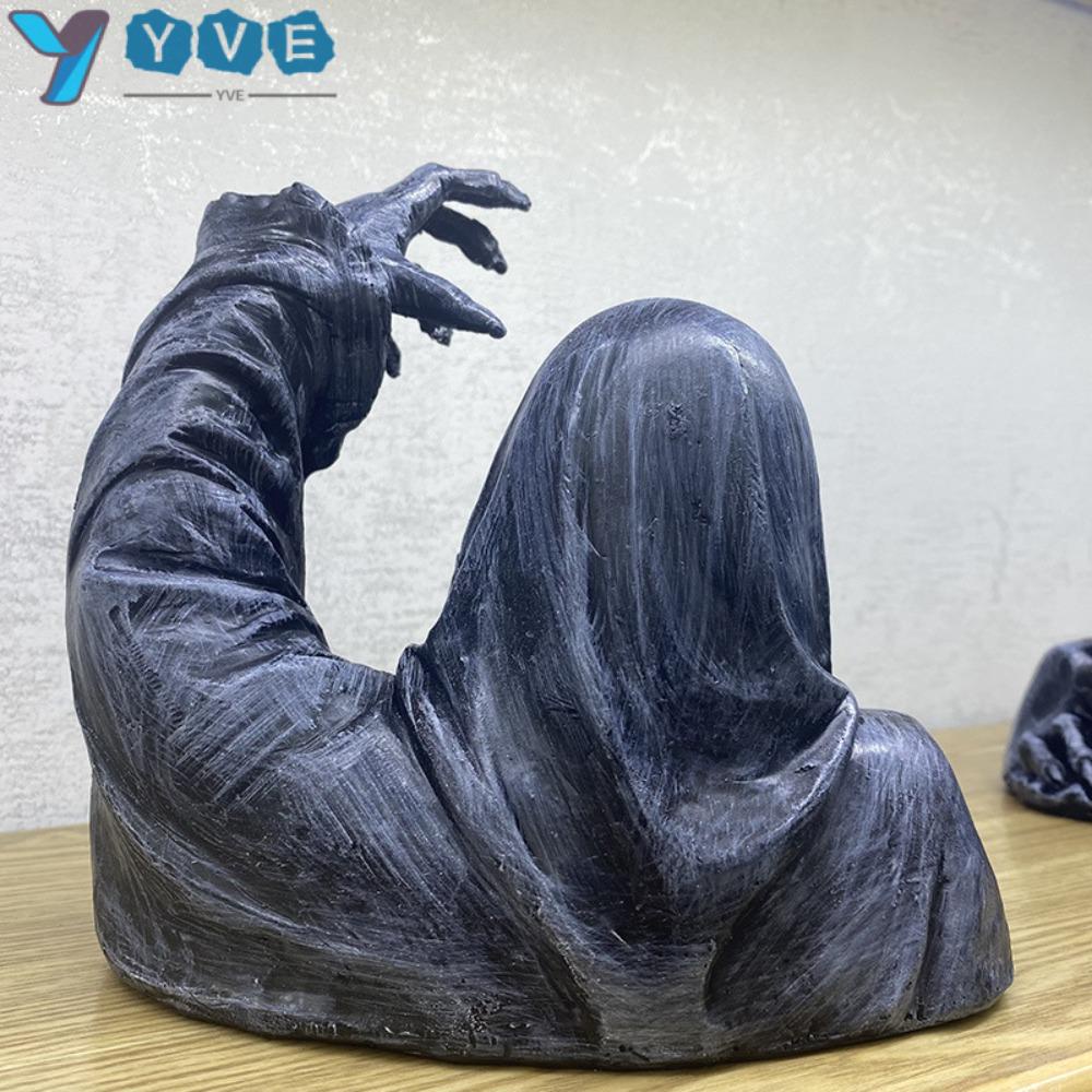 Mô Hình Điêu Khắc Người Đàn Ông Màu Đen Bằng Nhựa Resin Kích Thước 20CM