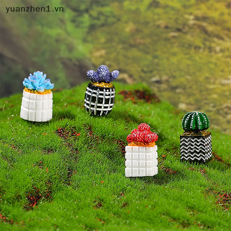 Đồ trang trí Cây Xương Rồng Bằng Nhựa Tỷ Lệ 1 / 12 Dùng Trang Trí Nhà Búp Bê