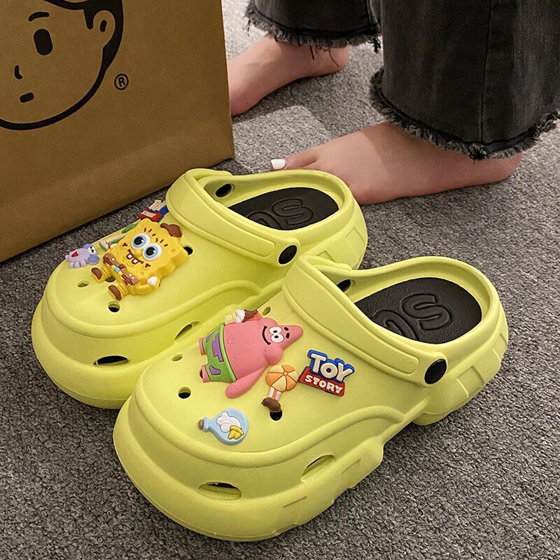 Dép Bít Mũi Đế Dày Đục Lỗ Họa Tiết Hoạt Hình Dễ Thương Thời Trang Mùa Hè Cho Nữ