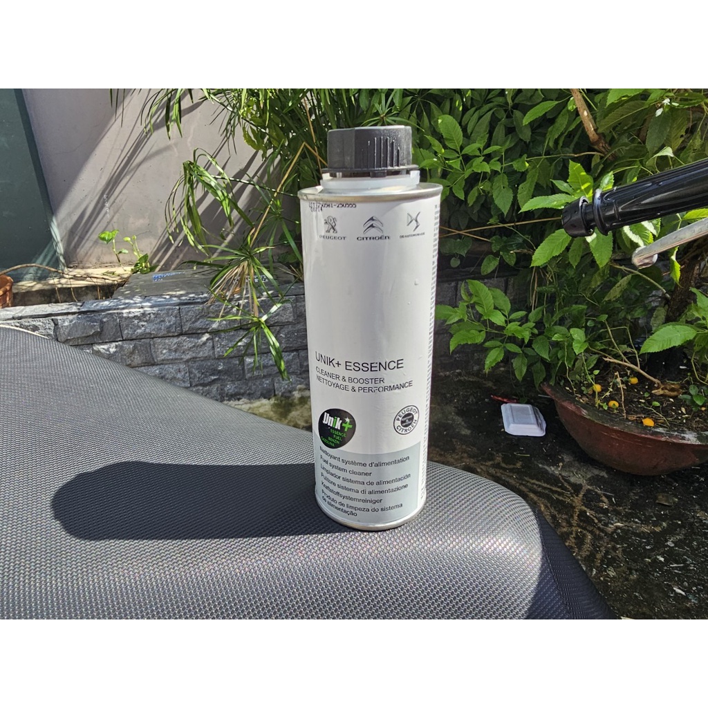 Phụ Gia Vệ Sinh Kim Phun Buồng Đốt PEUGEOT Unik Essence Cleaner 300ml