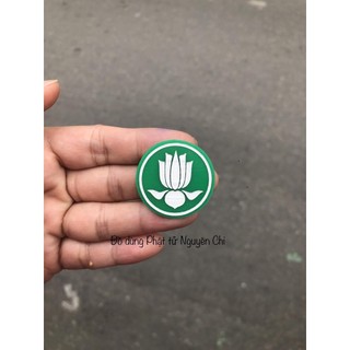 Huy hiệu hoa sen chất liệu mica