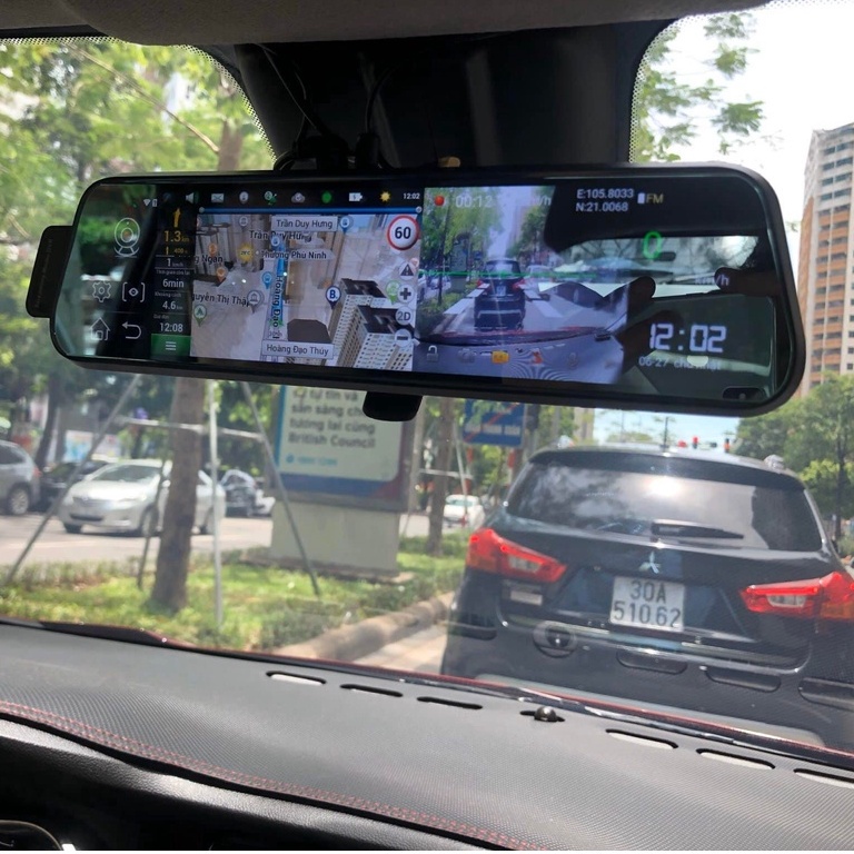 Camera hành trình D10, camera gương 10inch FullHD, tích hợp cam lùi, có cảnh báo giao thông BH 12T -Hàng Chính Hãng