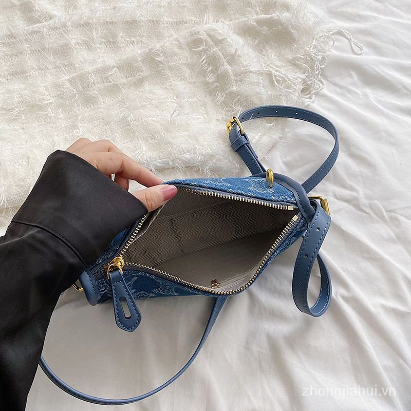 Túi Xách Đeo Vai Hình Vuông Cỡ Lớn Phong Cách Mới 2023