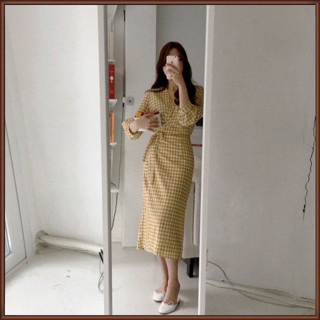 Đầm Midi Ôm Eo Cổ Chữ V In Họa Tiết Kẻ Sọc Thời Trang Lãng Mạn Cho Nữ