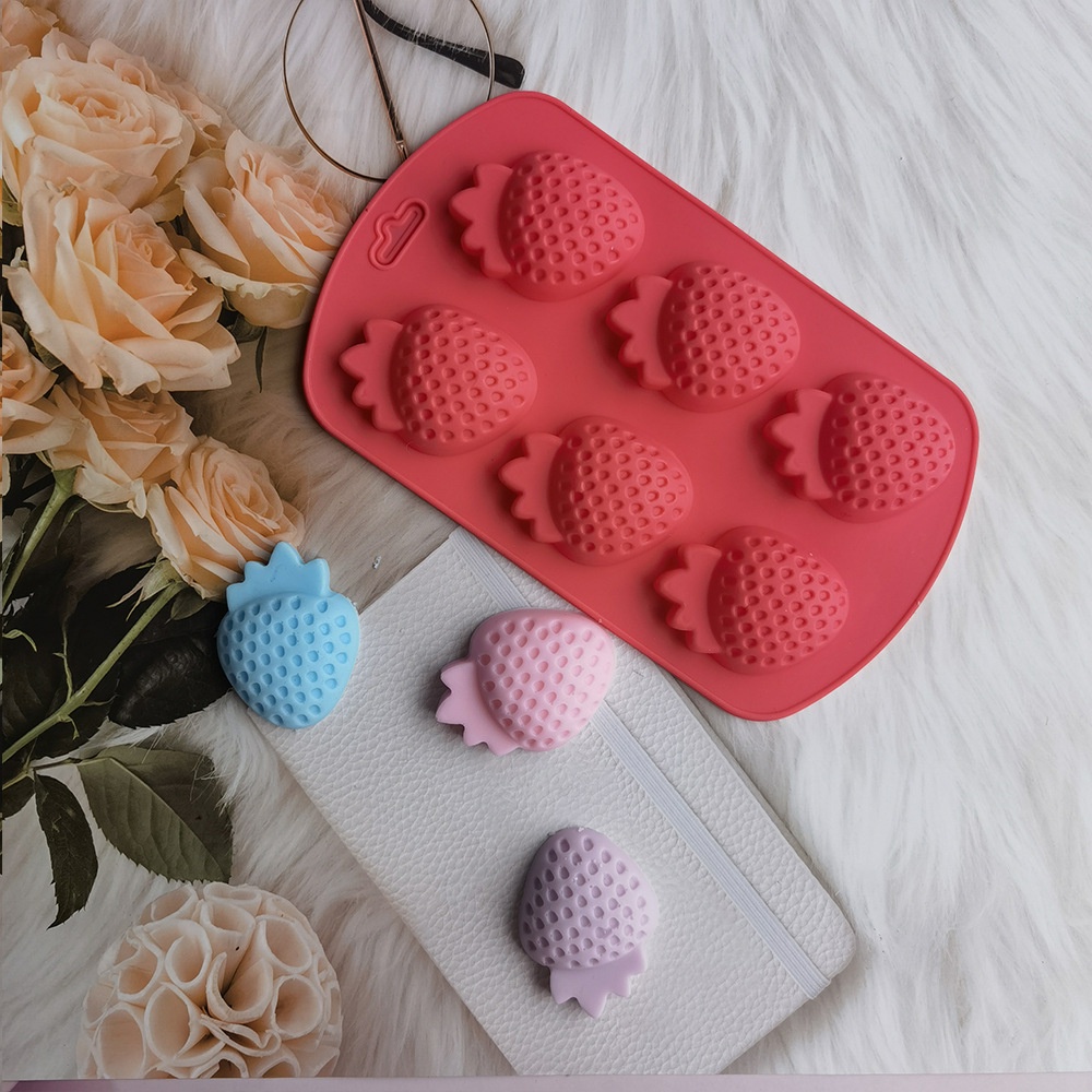 Khuôn Silicone Làm Bánh 6 Ngăn Tạo Hình Quả Dâu Tây Độc Đáo Tiện Dụng DIY