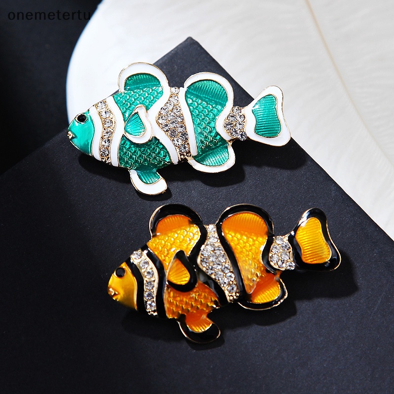 Ghim Cài Áo Hình Cá Đính Đá Thời Trang Dành Cho Nữ