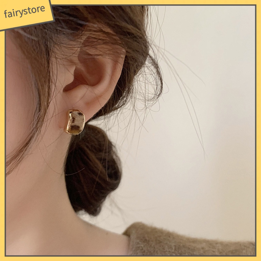 1 Đôi Bông Tai Đinh Tán Mini Siêu Nhẹ Không Phai Màu Phong Cách Retro Thời Trang Cho Nữ