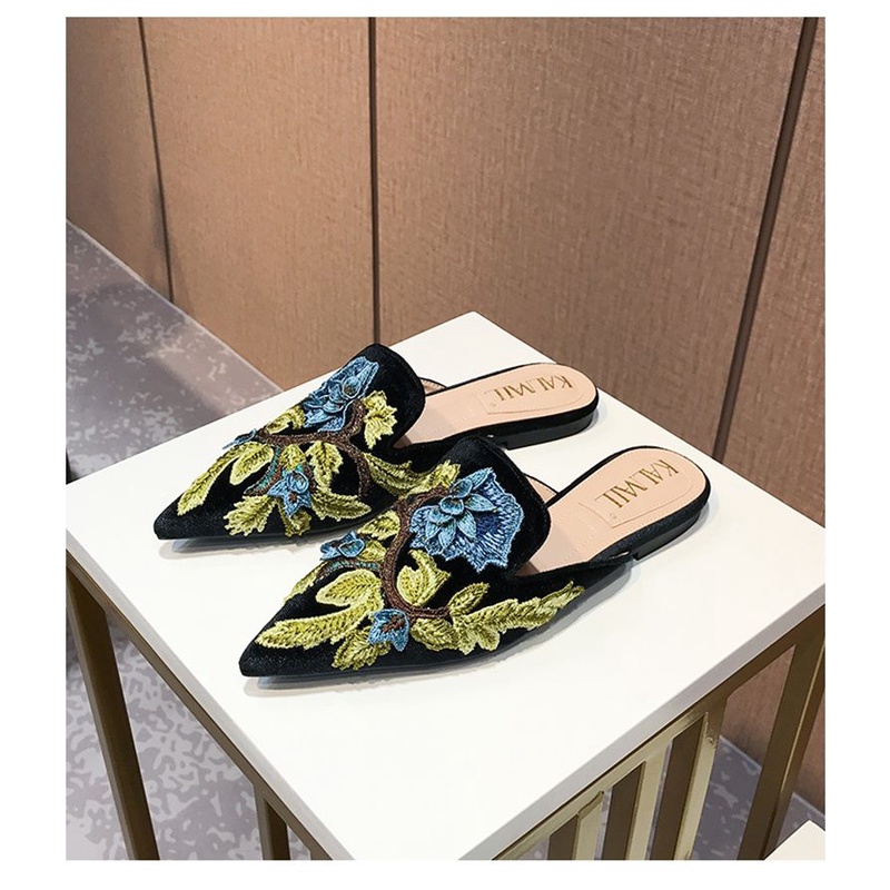 Dép Mũi Nhọn Đế Bằng Thêu Họa Tiết Đơn Giản Thời Trang Mùa Hè Cho Nữ