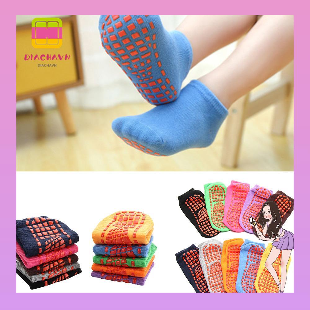 1 Đôi Tất Chống Trượt Thoải Mái Cho Người Lớn Và Trẻ Em