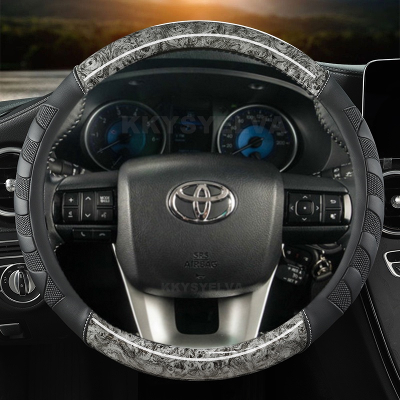 Vỏ Bọc Vô Lăng Họa Tiết Vân Gỗ Cho Toyota Fortuner 2016-2019 2021 2022 Hilux 2015-2019 2020 2022