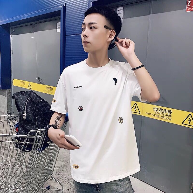 Áo Thun Cổ Tròn Dáng Ôm Thêu Hoạ Tiết Đơn Giản Trẻ Trung Dành Cho Nam Giới