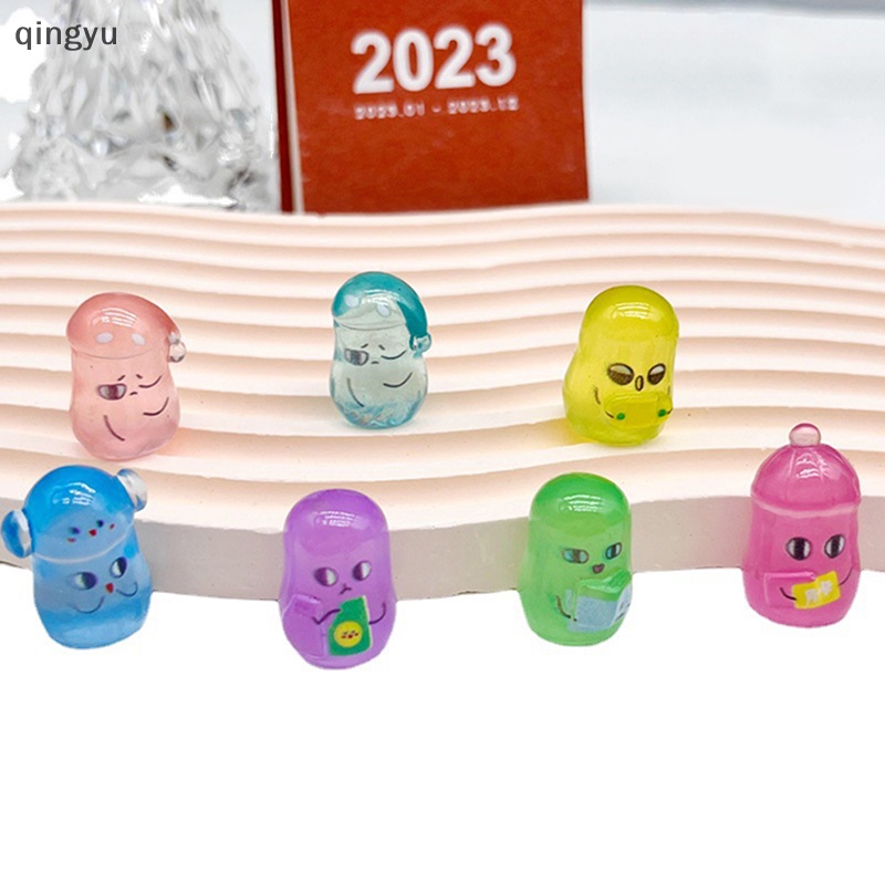 Bộ 2 Mô Hình Xe Hơi Hạt Đậu Đỏ Mini Bằng Nhựa Resin Phát Sáng Trang Trí Tiểu Cảnh