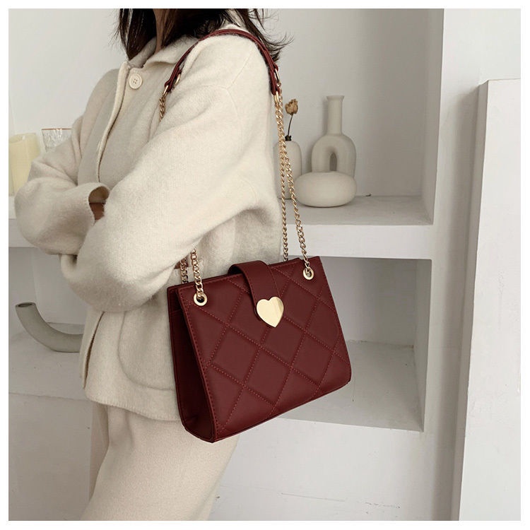 Túi Xách Đeo Vai Cỡ Lớn Phối Dây Xích Thời Trang Nữ Sang Trọng