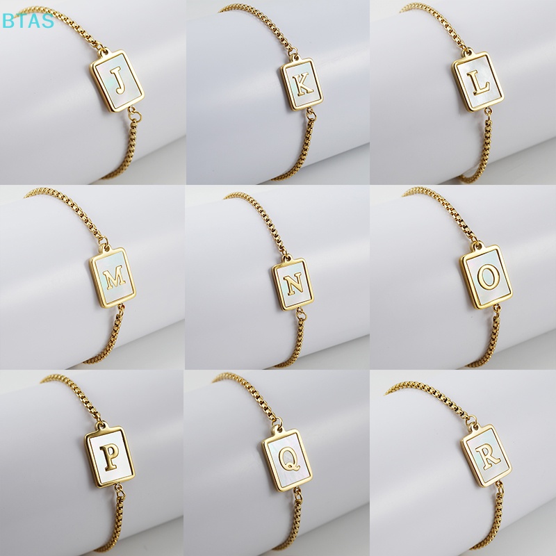 Vòng Tay Dây Xích Bằng Thép Titan Mặt 26 Chữ Cái Màu Vàng Tự Nhiên Có Khóa Điều Chỉnh Được Cho Nữ