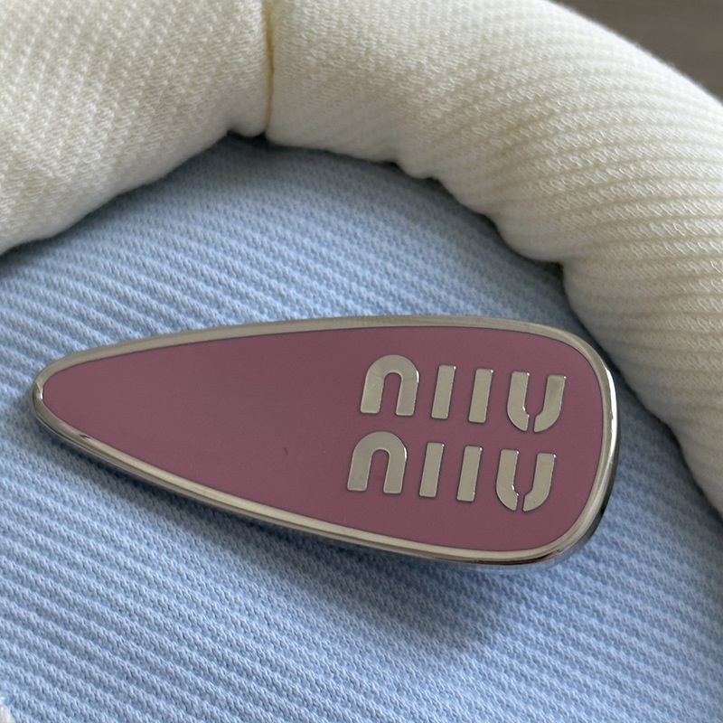 Kẹp Tóc Mỏ Vịt Kim Loại Cao Cấp Màu Sắc Chữ Cái Nổi Bật