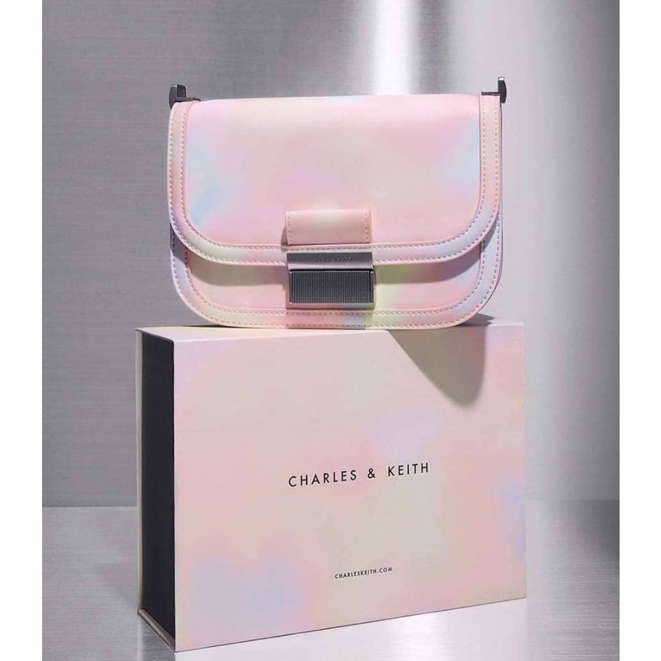 80781986 Áo Thun Thiết Kế Mới Có Khóa Kim Loại