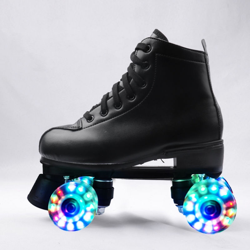 Giày Trượt Patin Bốn Bánh Có Đèn Nhấp Nháy Dành Cho Người Lớn Và Trẻ Em