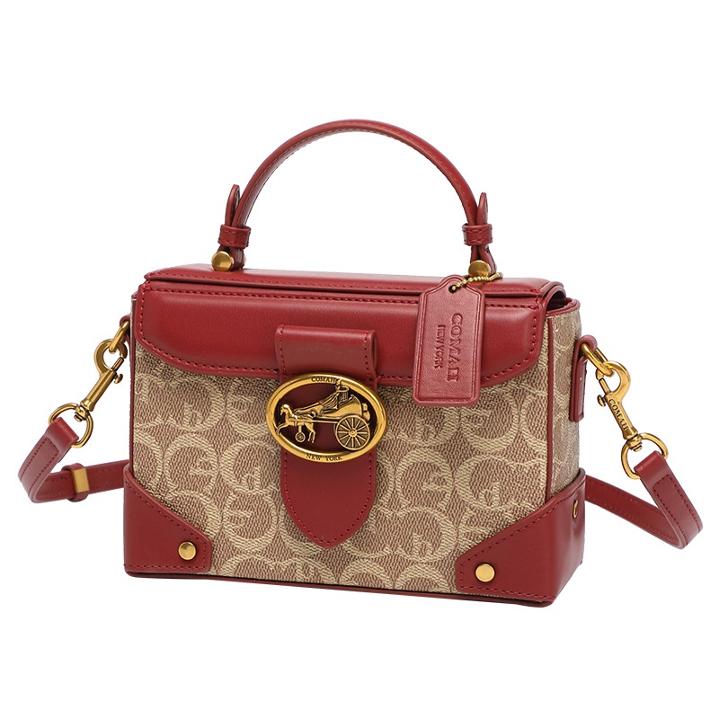 Túi Hộp Đeo Vai Famy Thời Trang Mới 2023