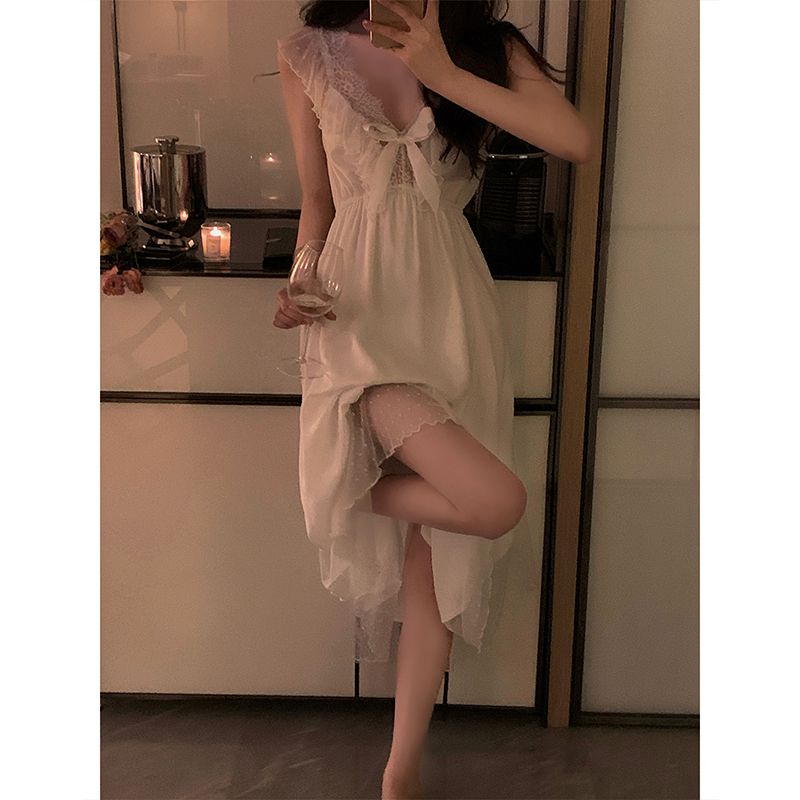 Đầm Hai Dây Hở Lưng Dáng Rộng Vải Satin Phối Ren Màu Trắng Phong Cách Pháp Thời Trang Mùa Hè Quyến Rũ Cho Nữ