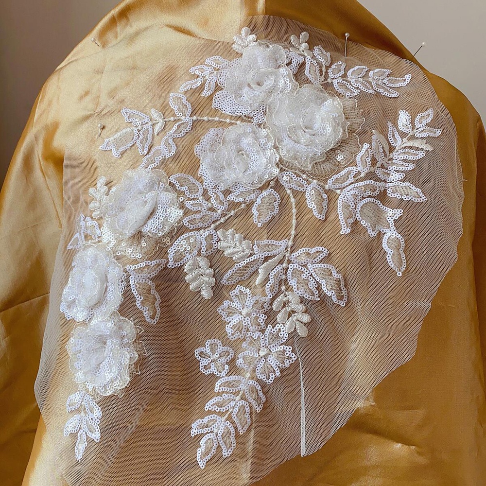 1 Miếng Vải Ren Thêu Hoa Hồng 38 * 25CM