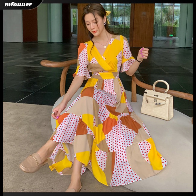 Đầm Voan Dáng Dài Họa Tiết Chấm Bi Thiết Kế Tay Loe Chiết Eo Nữ Tính