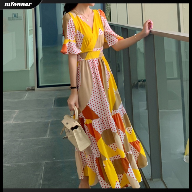 Đầm Voan Dáng Dài Họa Tiết Chấm Bi Thiết Kế Tay Loe Chiết Eo Nữ Tính