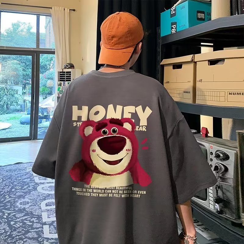 Áo Thun Tay Ngắn Cổ Tròn In Hình Gấu Hồng Thời Trang Mùa Hè 2 Màu Tùy Chọn Kích Thước M-8XL Phong Cách Hàn Quốc Cho Nam