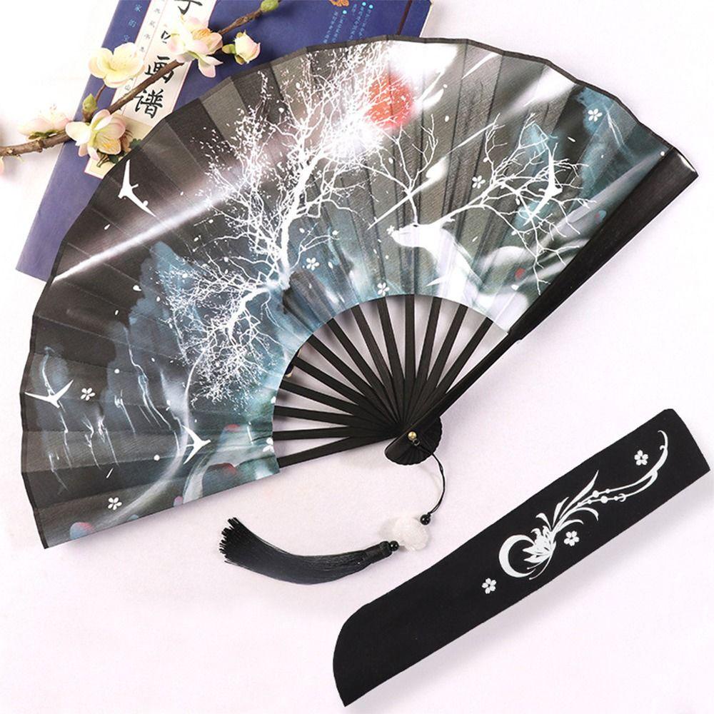 Quạt Gấp Bằng Tre Hai Mặt Phối Tua Rua 1 Mặt Trang Trí Nhà Cửa