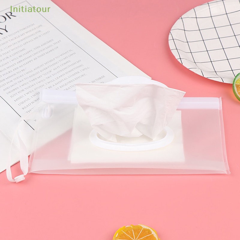 [Initiatour] Túi Đựng Khăn Giấy Ướt Cầm Tay Trọng Lượng Nhẹ In Họa Tiết Hoạt Hình Cho Bé