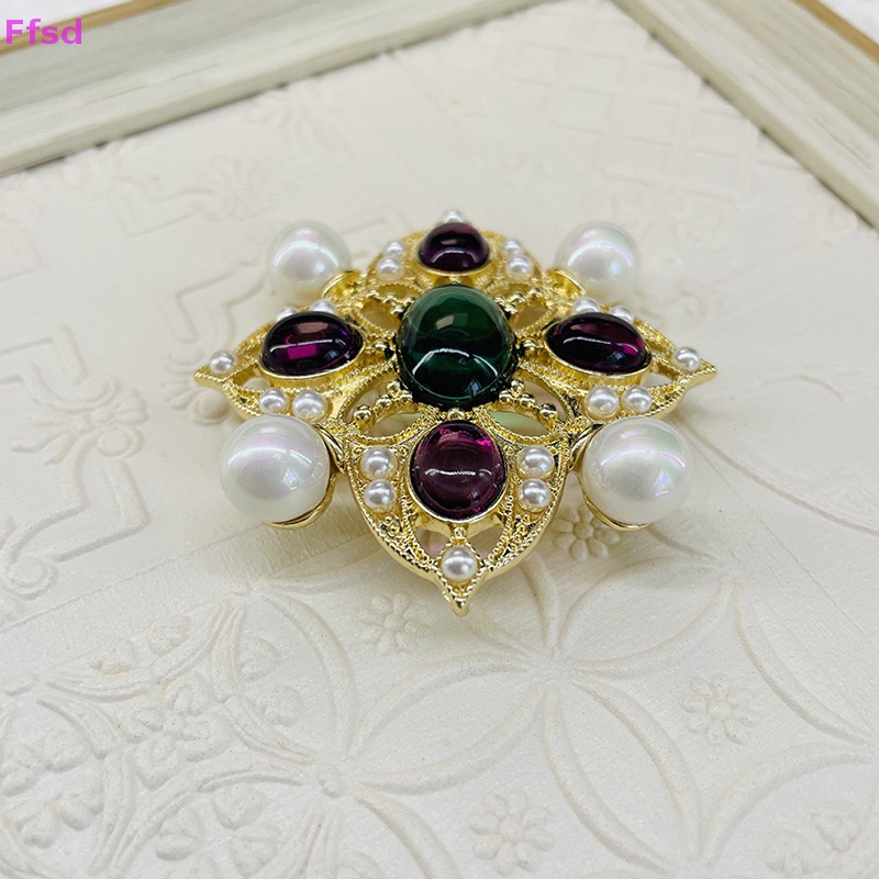 {Ffsd} Ghim Cài Áo Khoác Thời Trang Hình Thánh Giá Bằng Thủy Tinh Đục Lỗ Nhiều Màu Sắc Vintage Niche Bán Chạy *