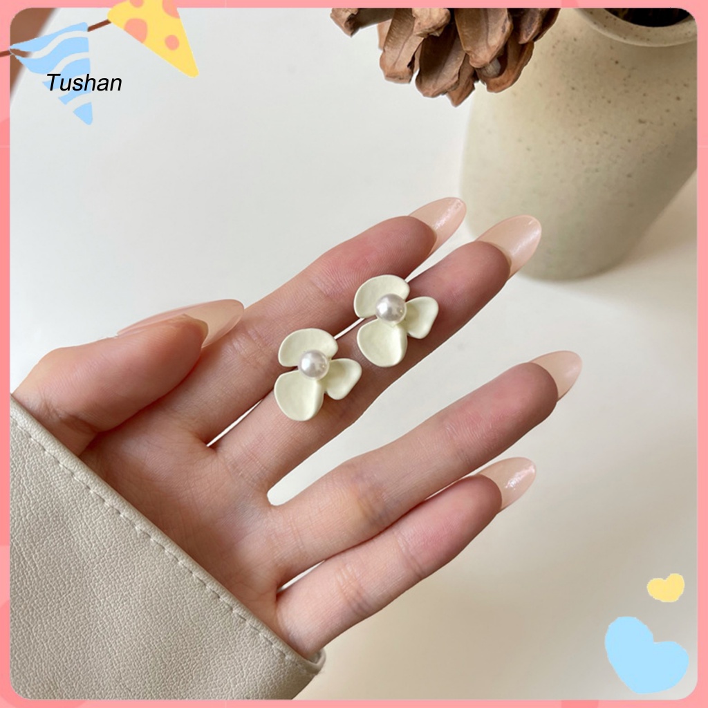 1 Đôi Bông Tai Hình Hoa Đính Ngọc Trai Giả Phong Cách Vintage