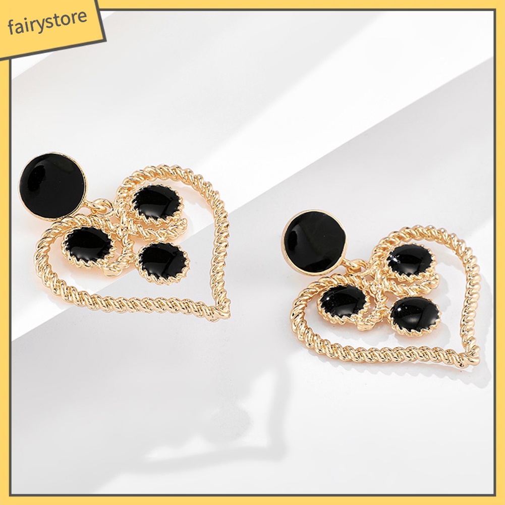 Đôi Khuyên Tai Hình Trái Tim Rỗng Phong Cách Vintage Cho Nữ