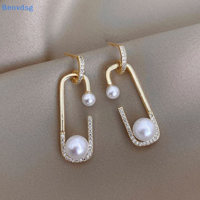 Benvdsg > Khuyên Tai Lủng Lẳng Đính Ngọc Trai Kiểu Ghim Bất Đối Xứng Thời Trang Hàn