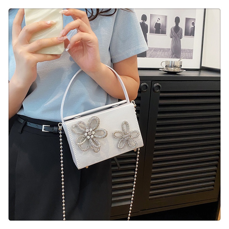 Túi Xách Đeo Chéo Hình Hộp Hoa Phong Cách Mới 2023 Cho Nữ