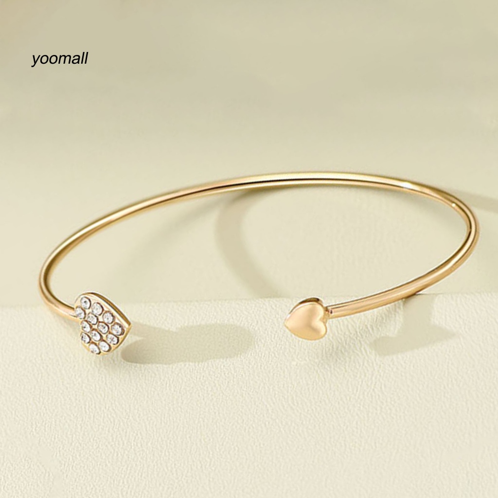 Vòng Tay Hở Mạ Vàng Hình Trái Tim Đính Đá Lấp Lánh Dễ Phối Đồ Thời Trang Cho Nữ