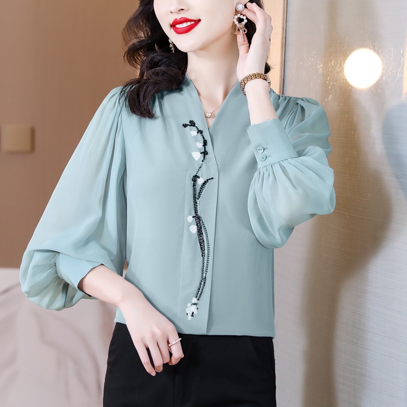 Áo Sơ Mi Lụa Tay Dài Cổ Chữ V Thêu Họa Tiết Cao Cấp Phong Cách Mới Dành Cho Nữ