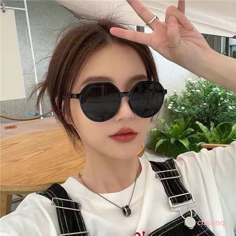 Kính Mát Gọng Nhỏ Màu Nâu Phong Cách Retro Thời Trang Cho Nữ